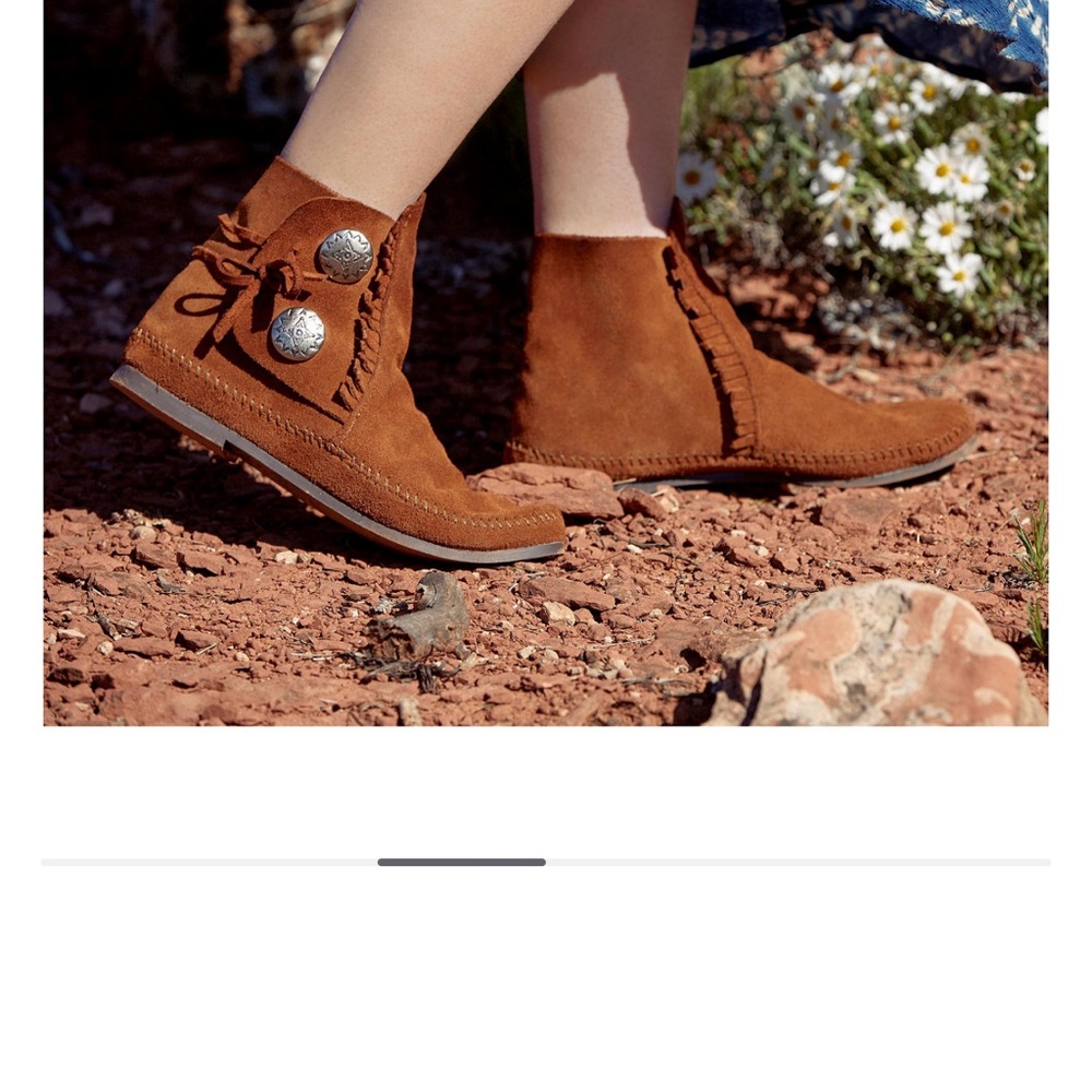 Minnetonka Tan Moccasin Boots with Silver Accents